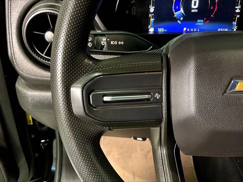 Used 2023 Chevrolet Colorado W/T image 12