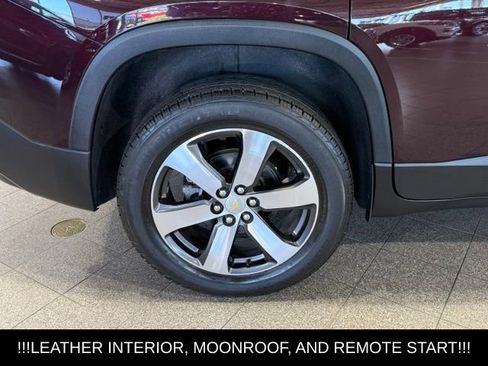 Used 2022 Chevrolet Traverse LT AWD/4WD image 11