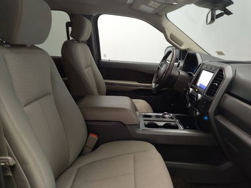 Used 2020 Ford Expedition XLT image 21