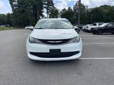Used 2021 Chrysler Voyager Lxi image 3