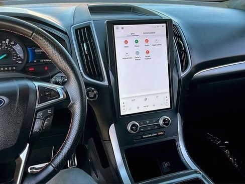 Used 2024 Ford Edge ST-Line image 9