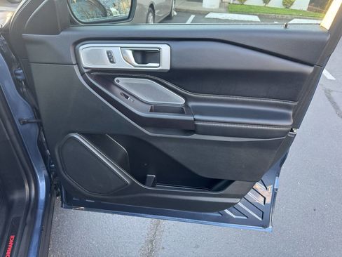 Used 2020 Ford Explorer ST w/ ST Street Pack image 19