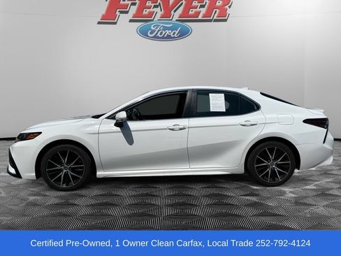 Used 2023 Toyota Camry SE FWD image 2