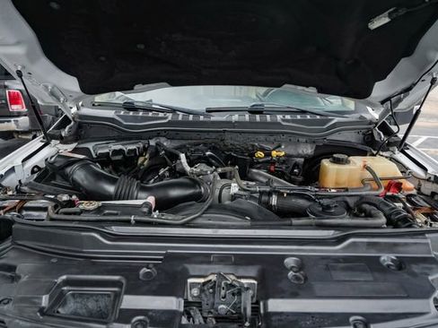 Used 2017 Ford F250 Lariat w/ Lariat Ultimate Package image 31