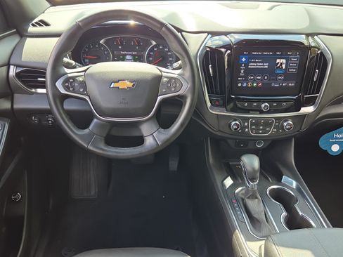 Certified 2023 Chevrolet Traverse LT FWD image 11