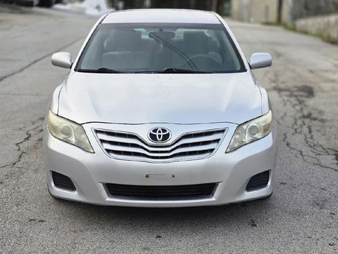 Used 2011 Toyota Camry LE w/ LE Extra-Value Pkg image 13