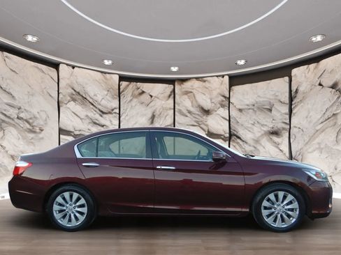 Used 2014 Honda Accord EX image 5