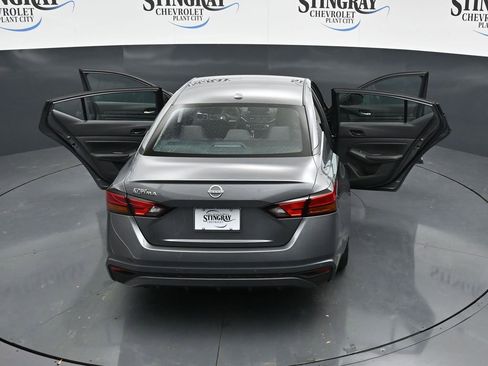 Used 2025 Nissan Altima 2.5 SV FWD image 35