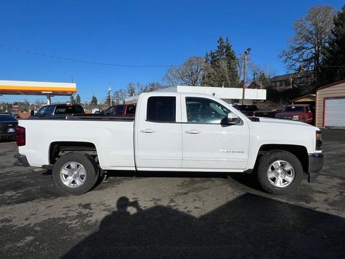 Used 2016 Chevrolet Silverado 1500 LT w/ All Star Edition image 10