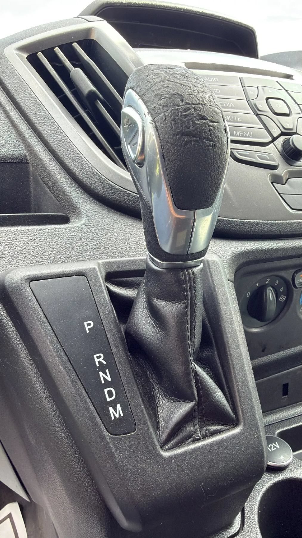 Used 2015 Ford Transit 350 XLT RWD image 17