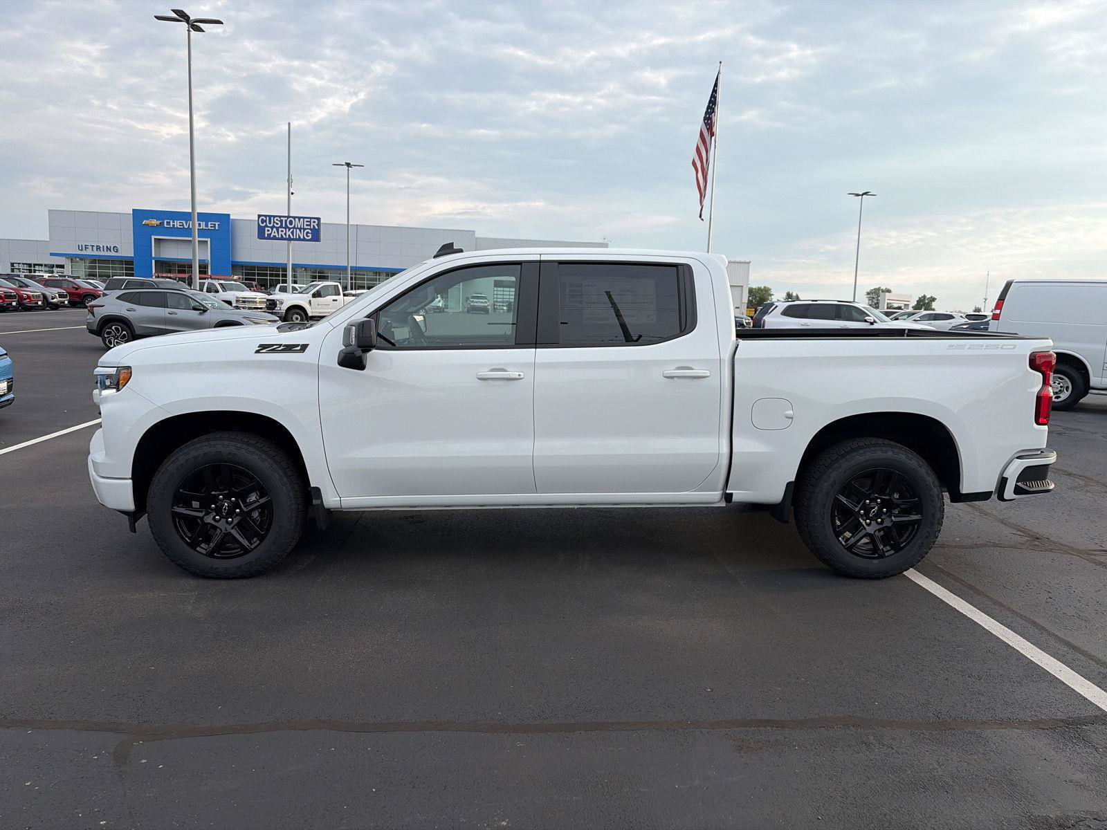 New 2026 Chevrolet Silverado 1500 RST w/ RST All Star Premium Package AWD/4WD image 9