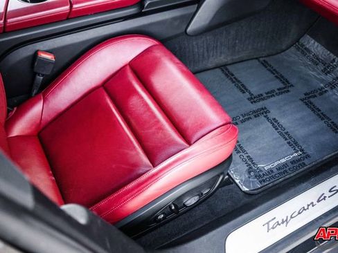 Used 2021 Porsche Taycan 4S w/ Premium Package image 80