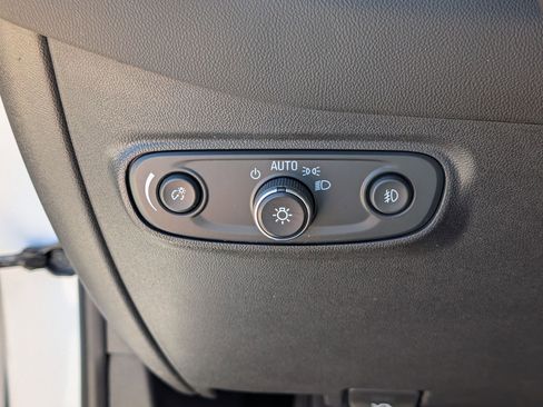 Used 2020 Chevrolet Equinox Premier AWD/4WD image 23