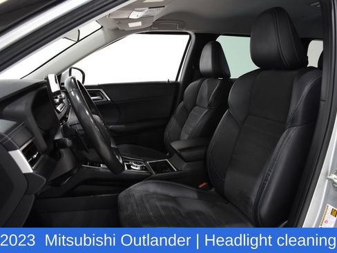 Used 2023 Mitsubishi Outlander SE AWD/4WD image 21