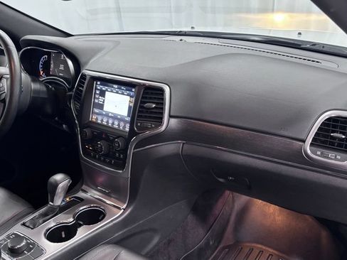 Used 2018 Jeep Grand Cherokee Limited AWD/4WD image 17