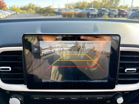 New 2026 Hyundai Venue SEL image 18