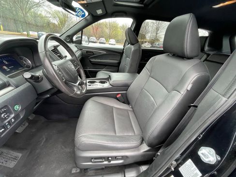 Certified 2025 Honda Passport EX-L image 27