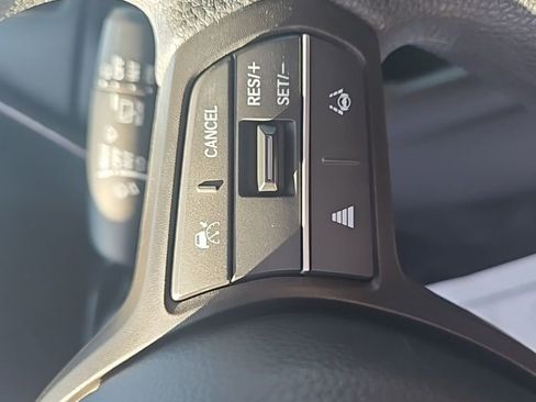 Used 2023 Honda CR-V LX image 17