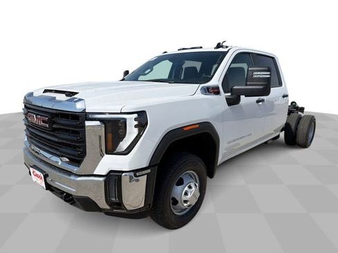 New 2026 GMC Sierra 3500 Pro AWD/4WD image 30