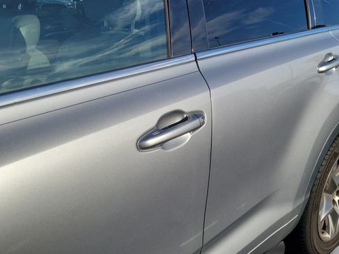 Used 2015 Toyota Highlander Limited Platinum AWD/4WD image 28
