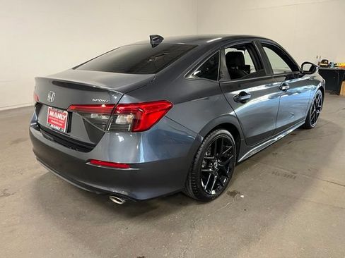 Used 2023 Honda Civic Sport image 3