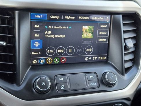 Used 2021 GMC Acadia Denali w/ Denali Technology Package image 14