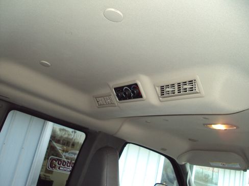 Used 2017 Chevrolet Express 2500 LS image 11