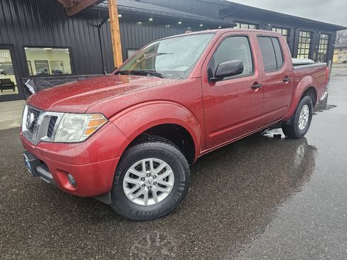 Used 2016 Nissan Frontier SV image 1
