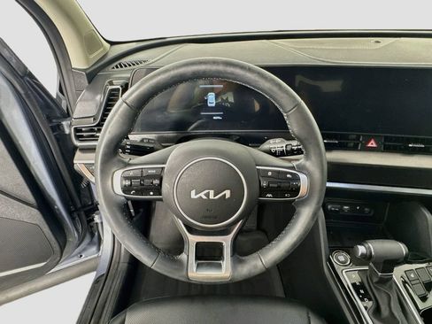Used 2025 Kia Sportage EX w/ Premium Package FWD image 11