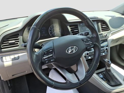 Used 2020 Hyundai Elantra Value Edition FWD image 12