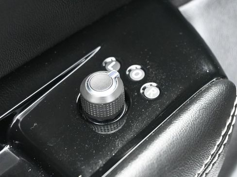 Used 2024 Jeep Wagoneer Series II w/ Premium Group I image 14