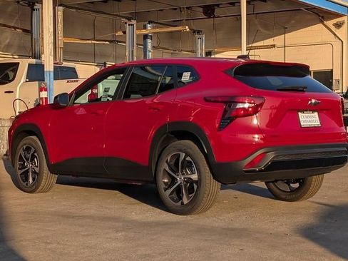 New 2026 Chevrolet Trax RS FWD image 7