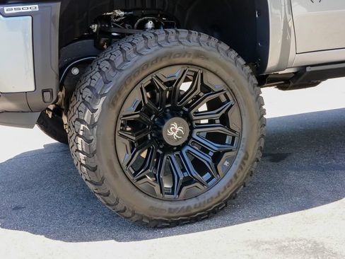 New 2026 GMC Sierra 2500 Denali w/ Denali Reserve Package AWD/4WD image 7