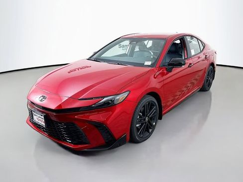 New 2026 Toyota Camry Hybrid AWD/4WD image 3