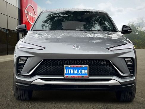 Used 2024 Buick Envista Sport Touring w/ Convenience I Package image 11