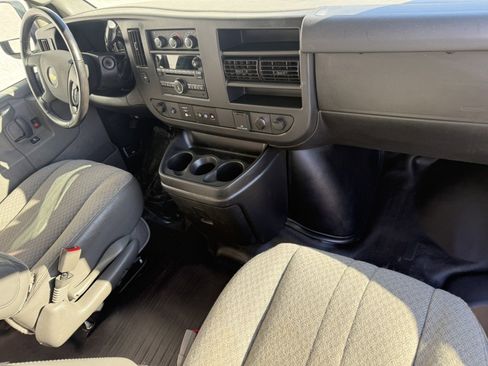 Used 2021 Chevrolet Express 3500 w/ Power Convenience Package image 14
