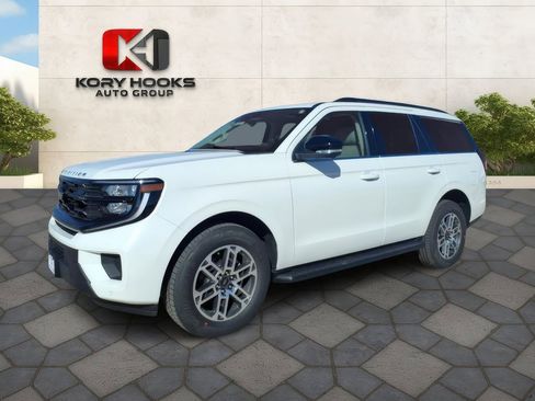 New 2026 Ford Expedition Active image 1