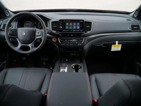 Used 2025 Honda Ridgeline TrailSport image 18