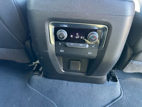 Used 2024 Chevrolet Tahoe Premier image 34