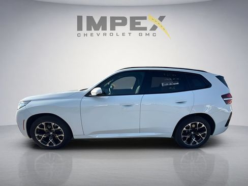 Used 2025 BMW X3 xDrive30i AWD/4WD image 2