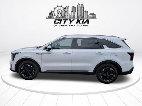 New 2026 Kia Sorento S FWD image 3