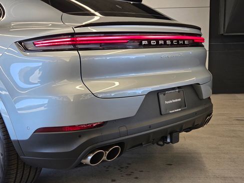 New 2026 Porsche Cayenne S AWD/4WD image 8