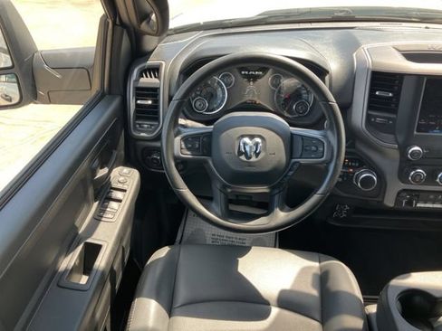 Used 2024 RAM 2500 Tradesman w/ Chrome Appearance Group AWD/4WD image 19