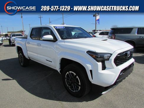 Used 2024 Toyota Tacoma TRD Sport image 1