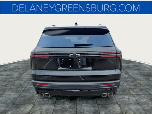 Used 2026 Chevrolet Traverse LT w/ Midnight/Sport Edition AWD/4WD image 4