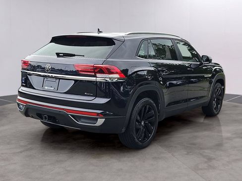 Used 2023 Volkswagen Atlas Cross Sport SE w/ Panoramic Sunroof Package AWD/4WD image 4