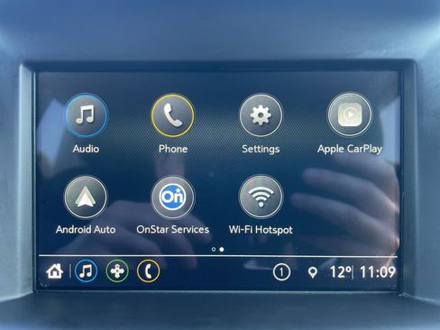 Used 2018 GMC Terrain SLE image 17