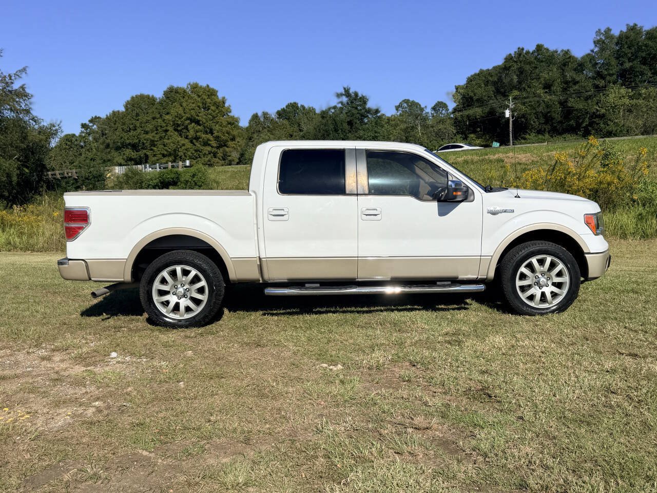 Used 2010 Ford F150 Lariat RWD image 6