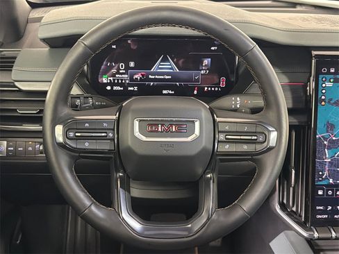 Used 2025 GMC Acadia AT4 image 25