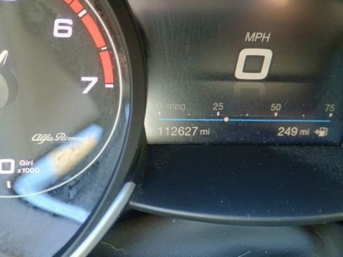 Used 2019 Alfa Romeo Giulia Ti AWD/4WD image 29